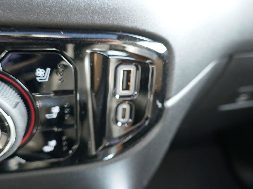 New 2026 Chevrolet Silverado 1500 High Country w/ Midnight Edition image 28