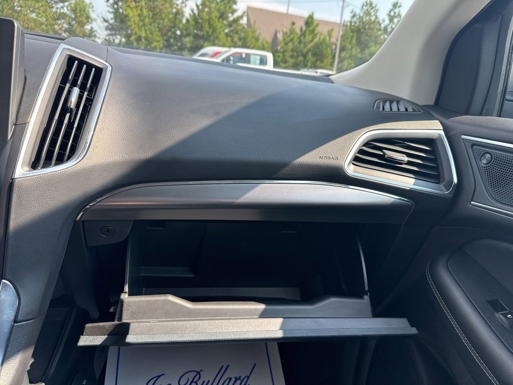 Used 2024 Ford Edge Titanium image 37