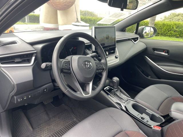 Used 2025 Toyota Corolla SE w/ SE Premium Package FWD image 10