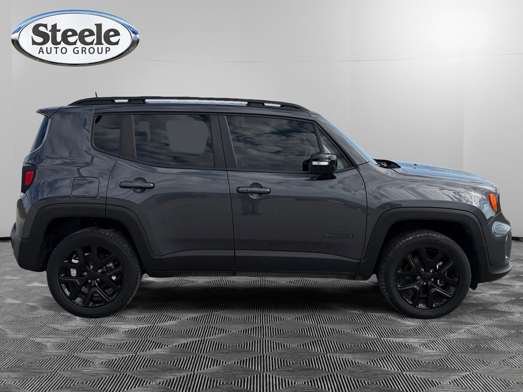 Used 2023 Jeep Renegade Altitude image 6