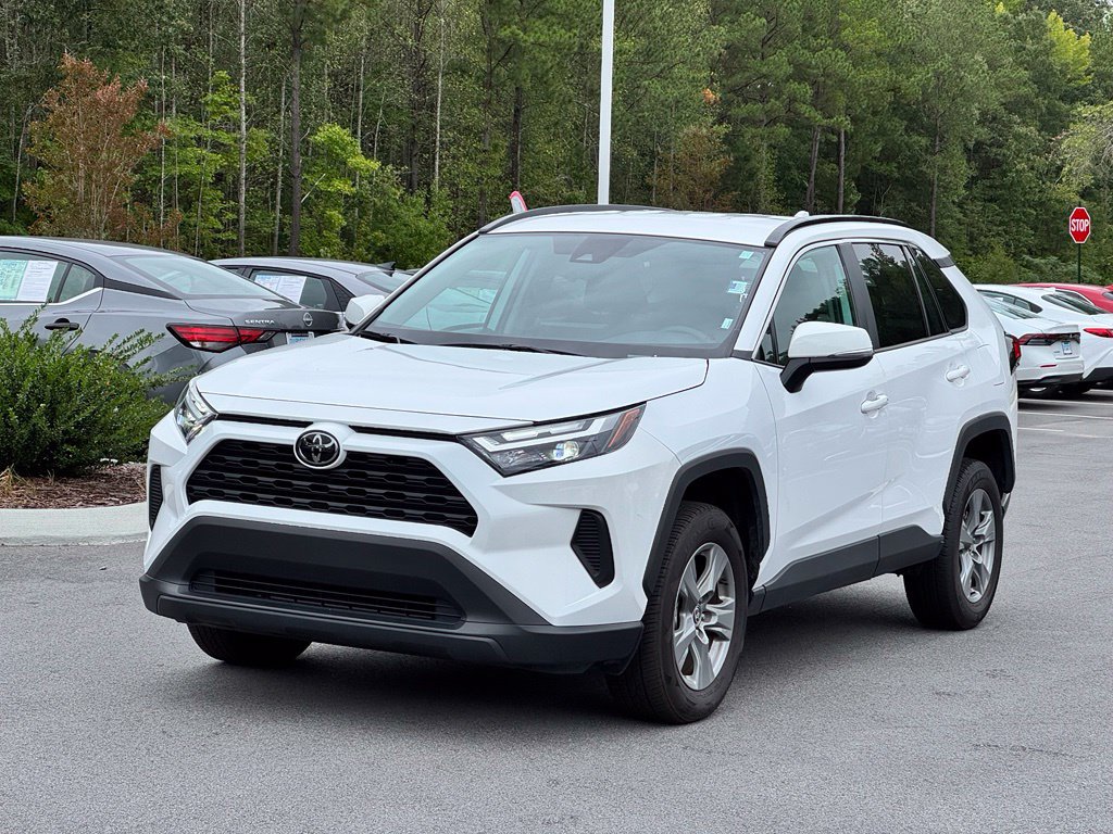 Used 2025 Toyota RAV4 XLE FWD image 2