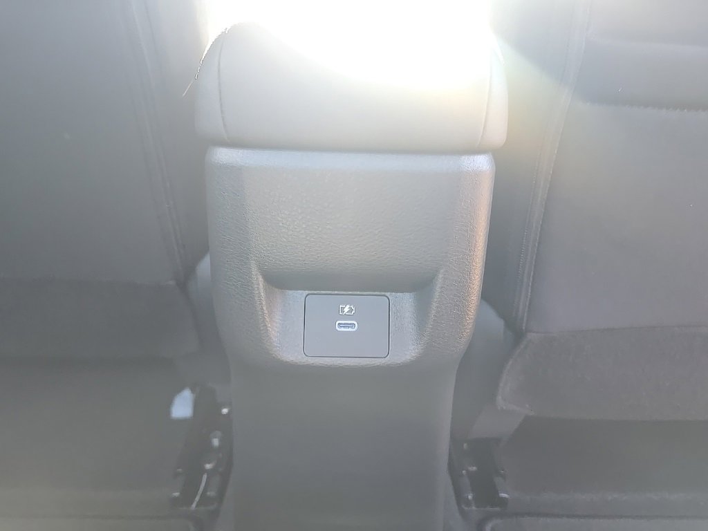 New 2025 Nissan Versa SV image 24