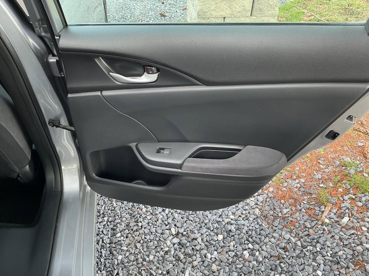 Used 2019 Honda Insight EX image 18