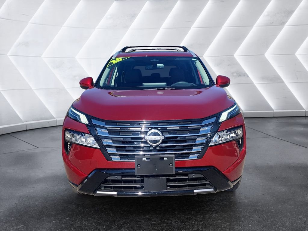 Used 2026 Nissan Rogue Platinum w/ Platinum Premium Package image 2