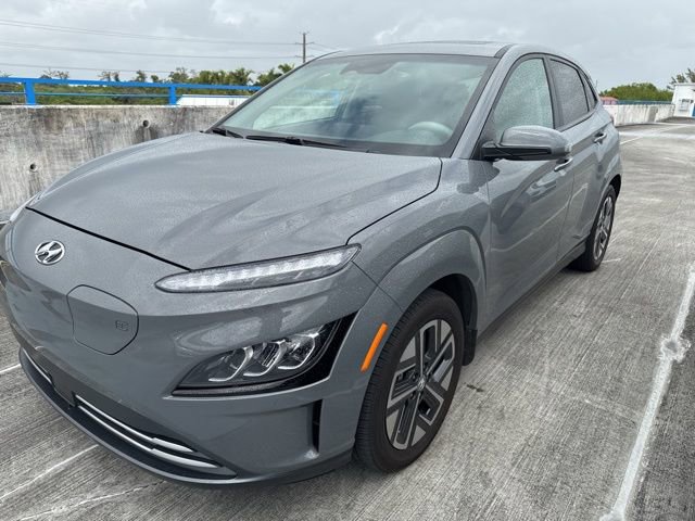 Used 2023 Hyundai Kona Limited image 1