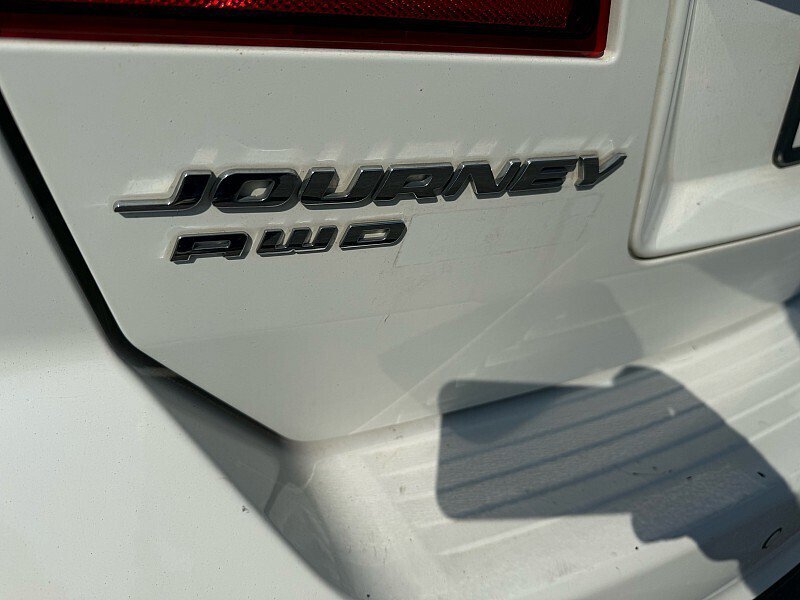 Used 2017 Dodge Journey GT w/ Driver Convenience Group AWD/4WD image 14