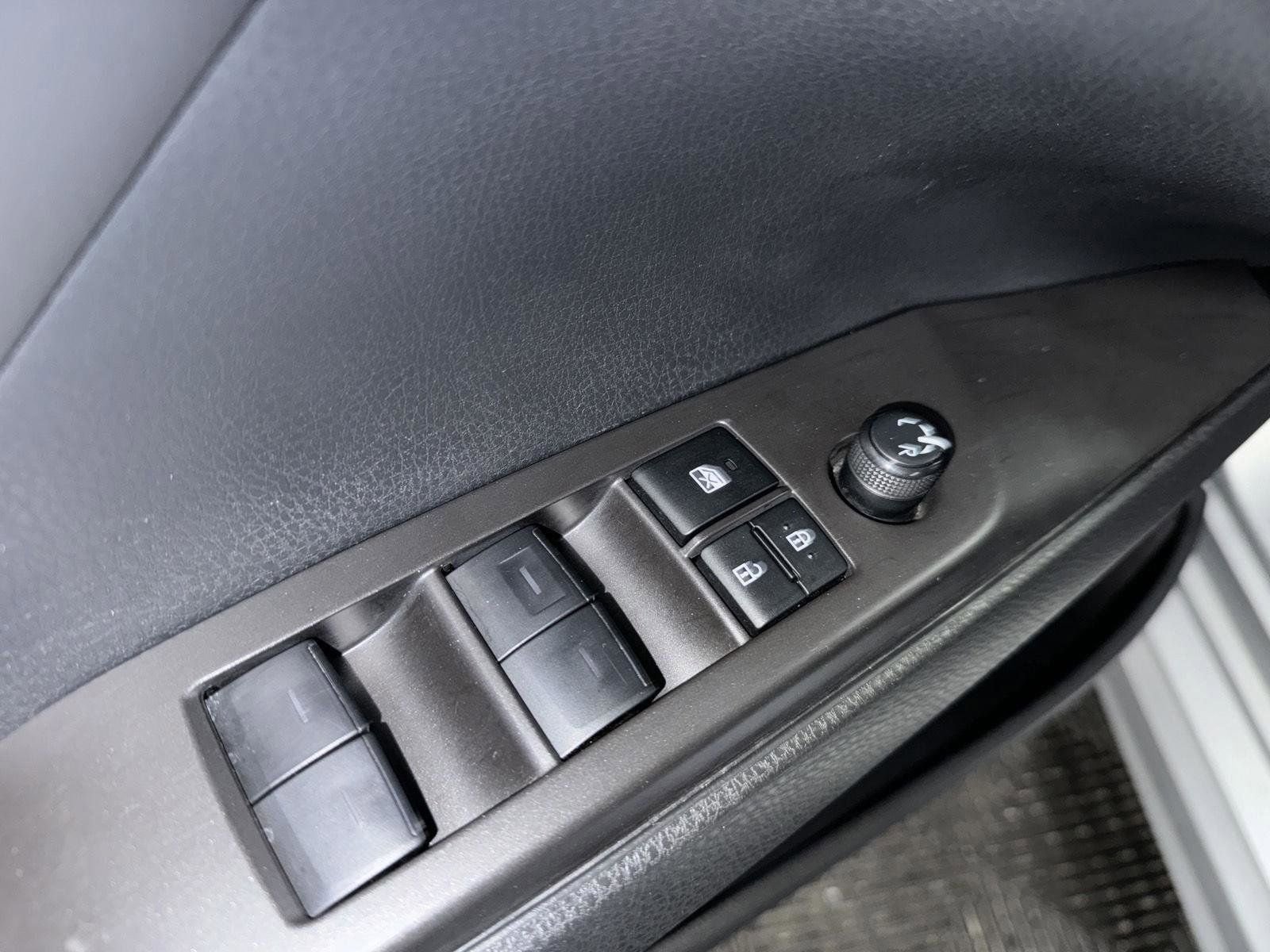 Used 2023 Toyota Camry SE image 18