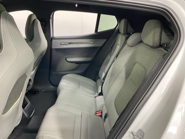 New 2026 Volvo EX30 Plus w/ Protection Package Premier AWD/4WD image 33