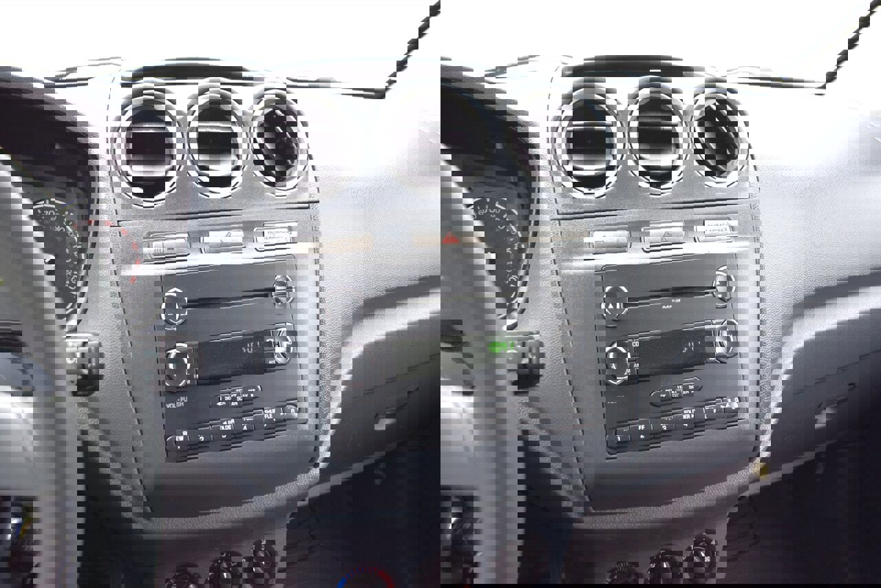 Used 2013 Ford Transit Connect XLT image 19