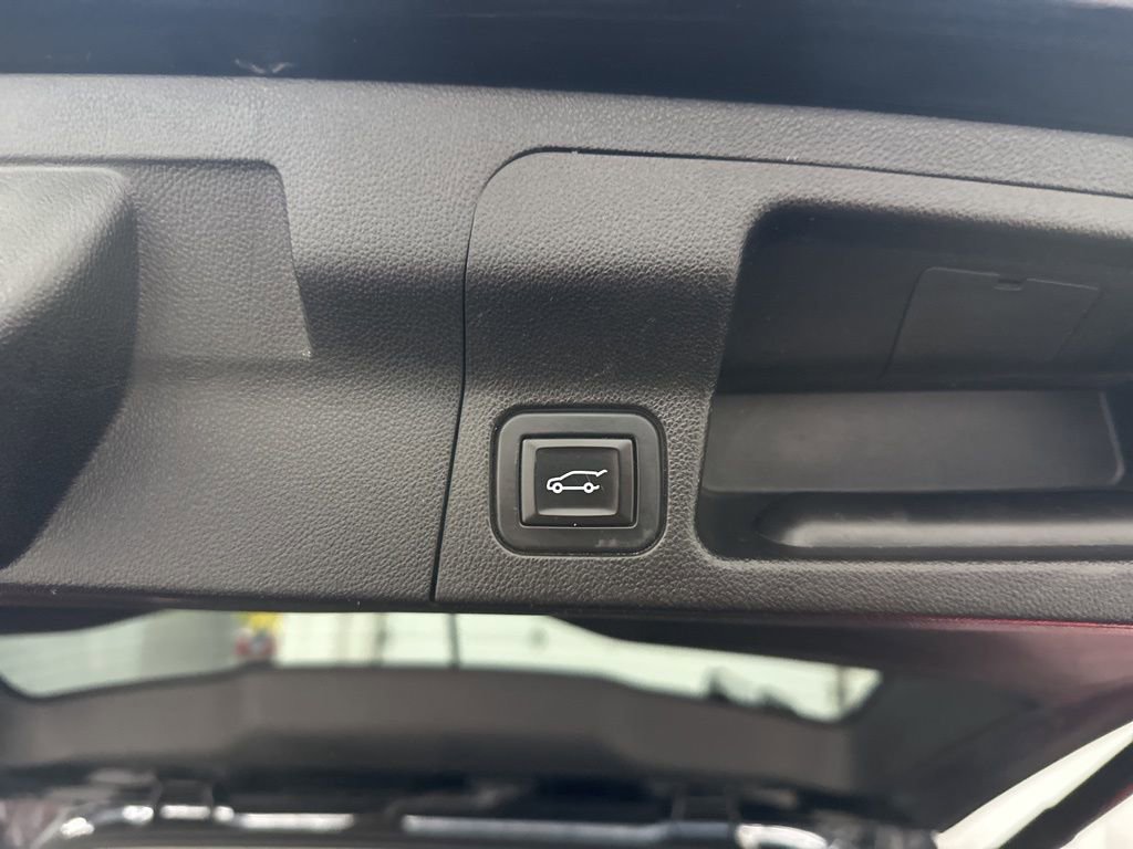 Used 2017 GMC Acadia SLT image 35