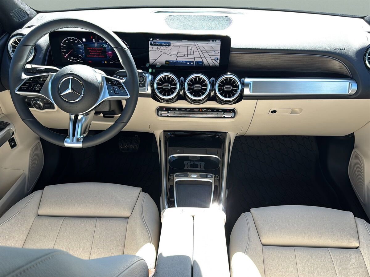 New 2026 Mercedes-Benz GLB 250 image 10