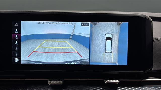 Used 2024 Kia Carnival SX Prestige image 14