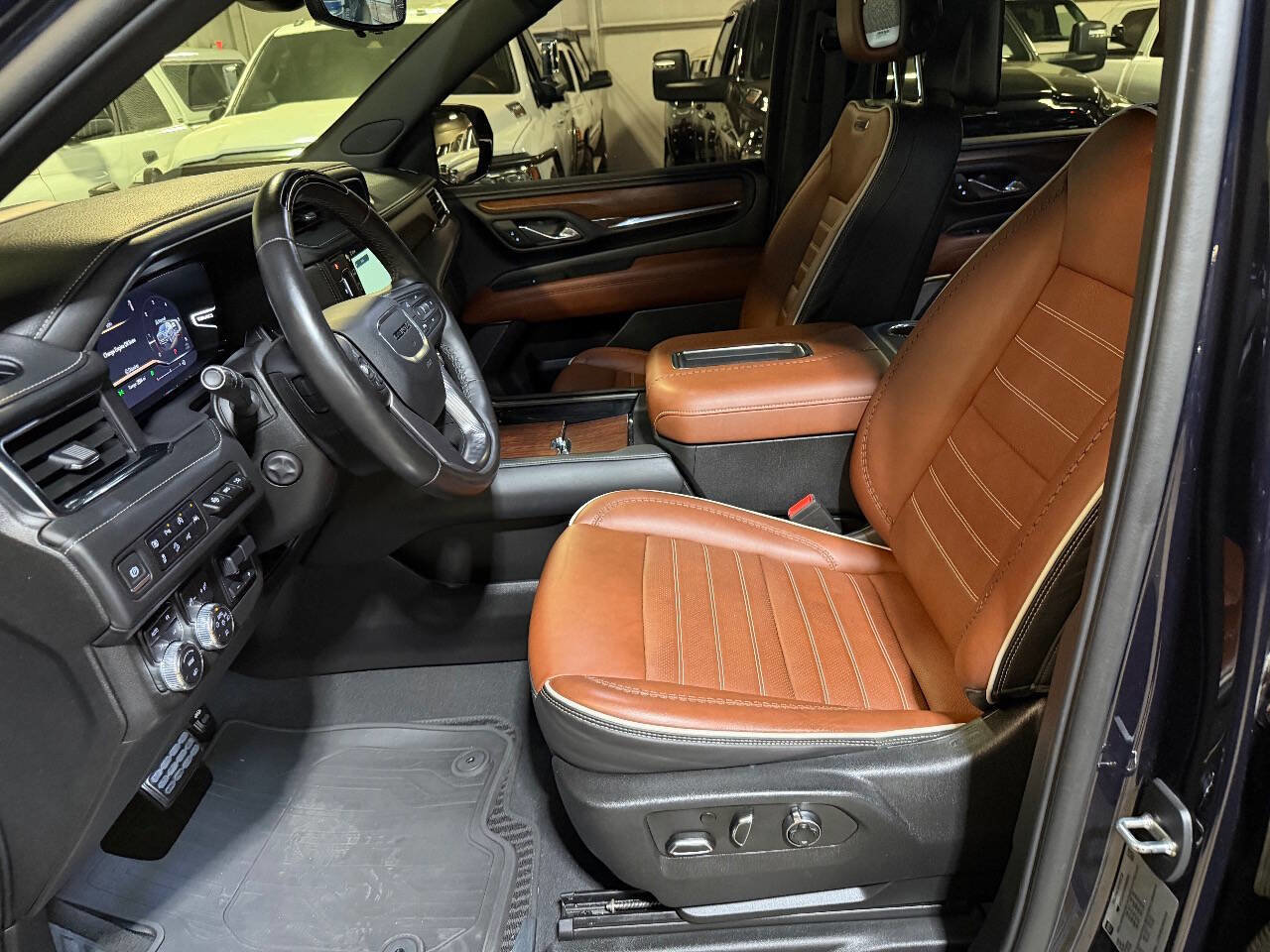 Used 2023 GMC Yukon XL Denali Ultimate image 46