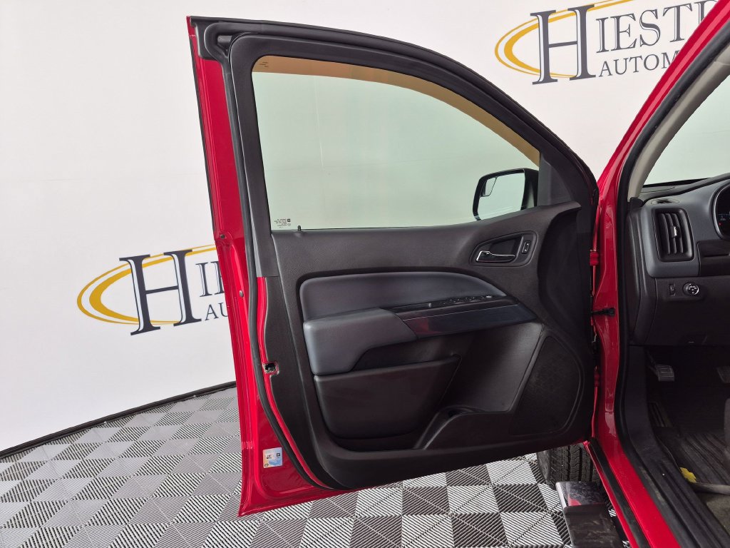 Used 2015 Chevrolet Colorado Z71 RWD image 13