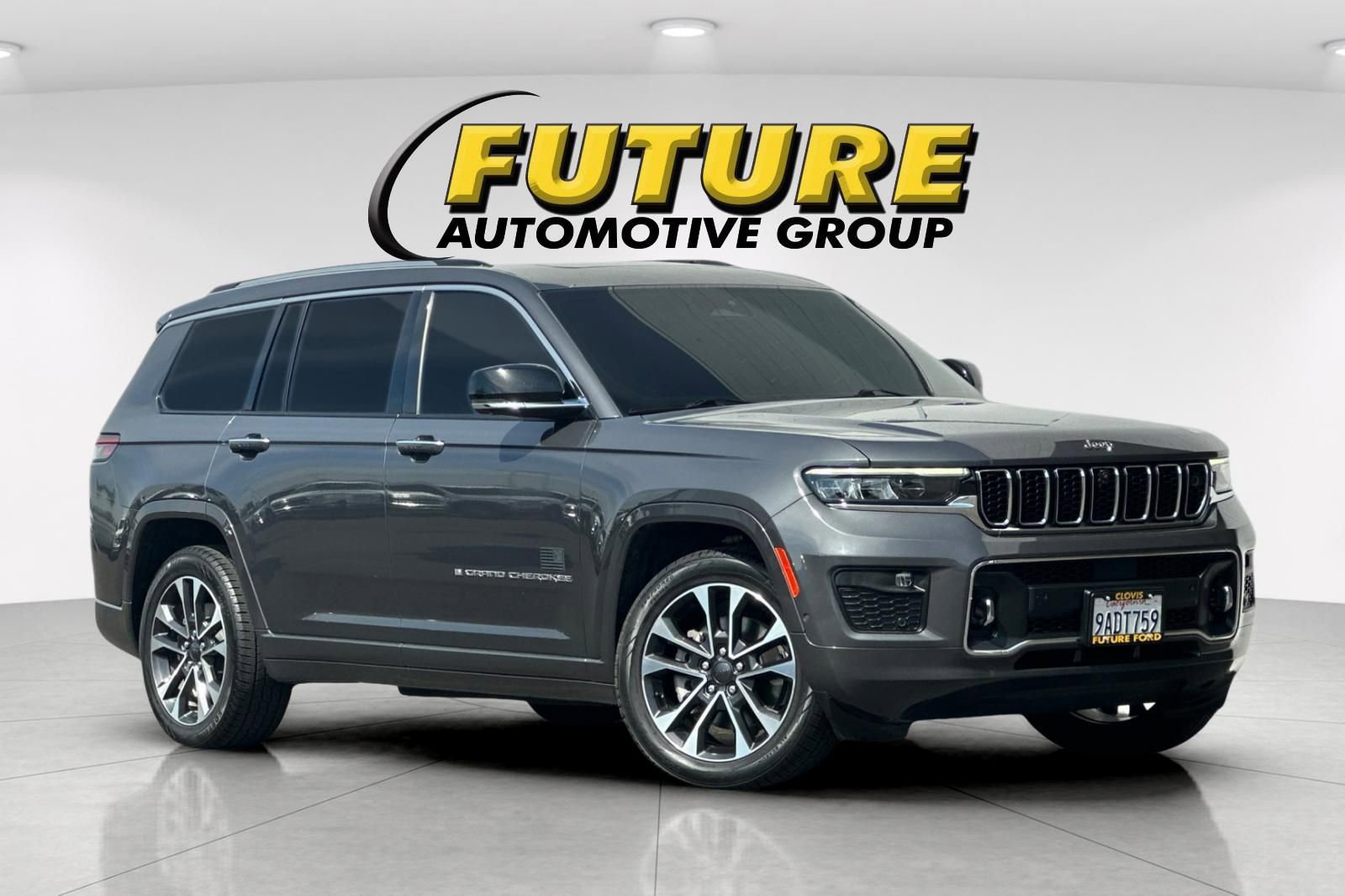 Used 2022 Jeep Grand Cherokee L Overland w/ Advanced Protech Group III image 1
