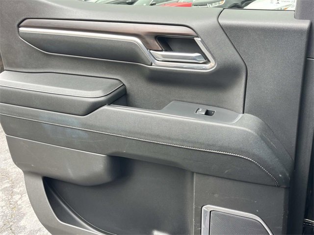 Used 2024 GMC Sierra 1500 SLT image 18