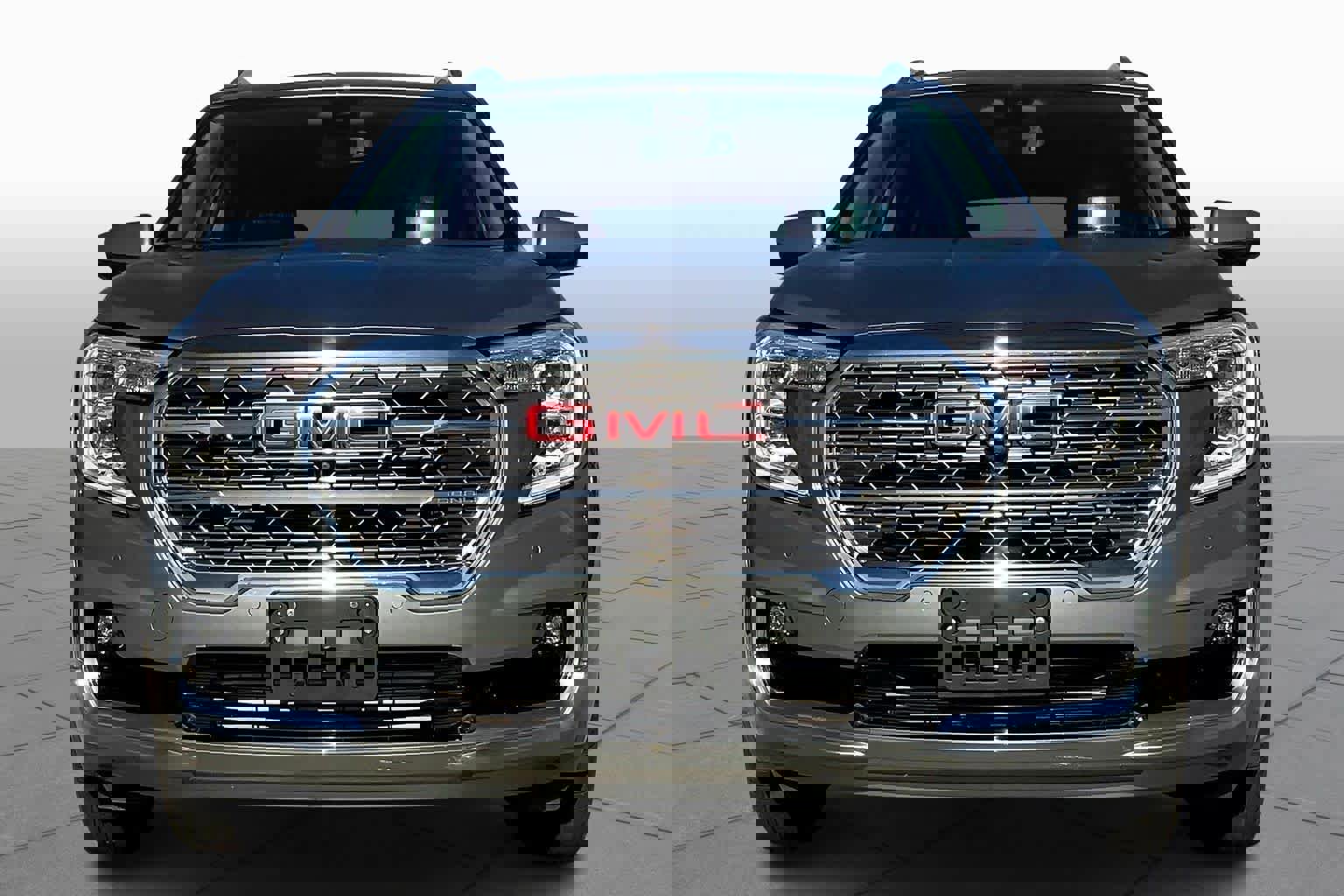 Used 2024 GMC Terrain Denali w/ Denali Premium Package image 3