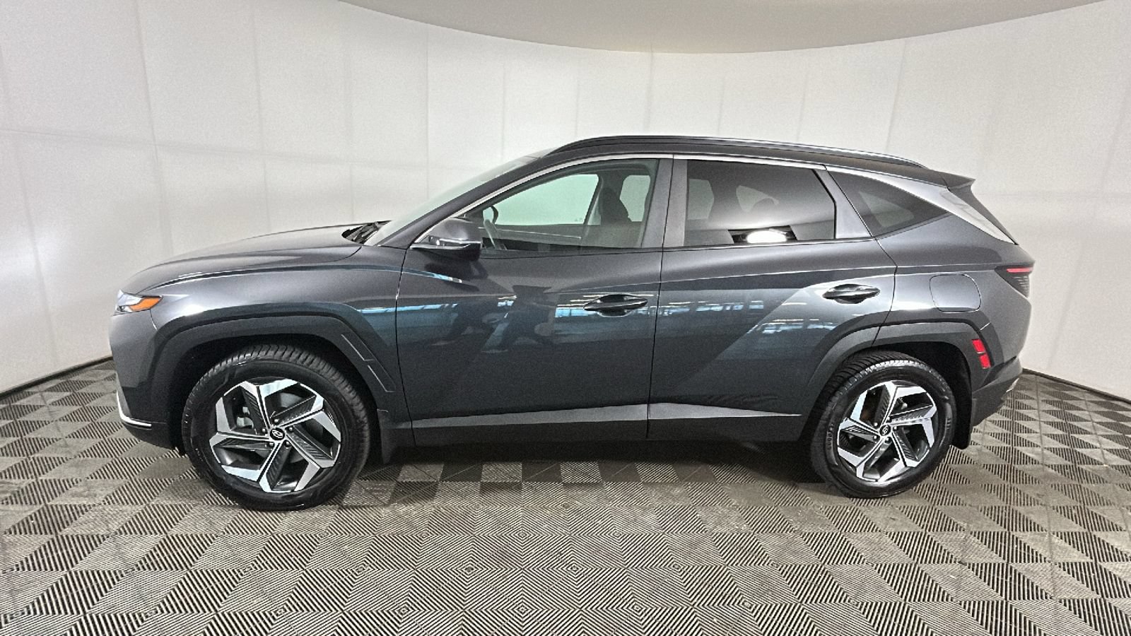 Certified 2022 Hyundai Tucson SEL w/ Convenience Package AWD/4WD image 7