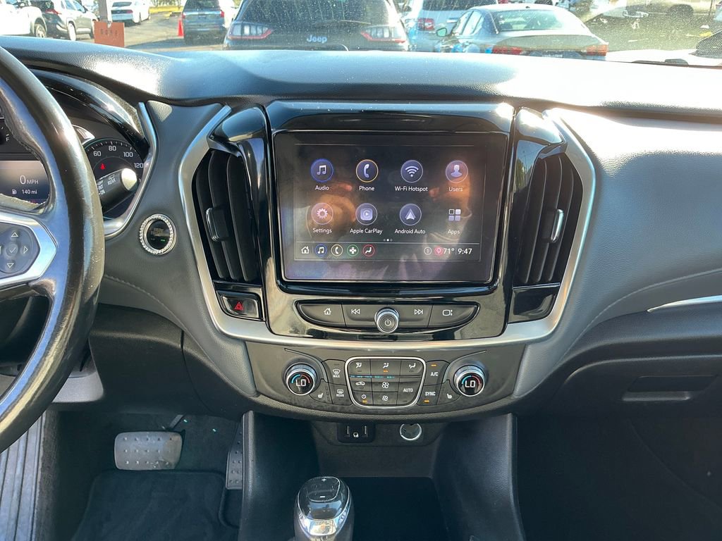 Used 2020 Chevrolet Traverse LT image 23