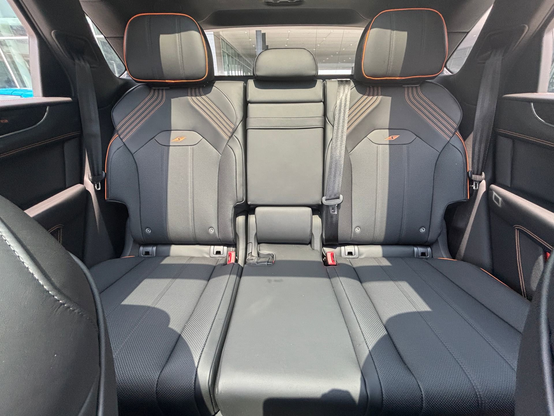 New 2025 Bentley Bentayga image 16