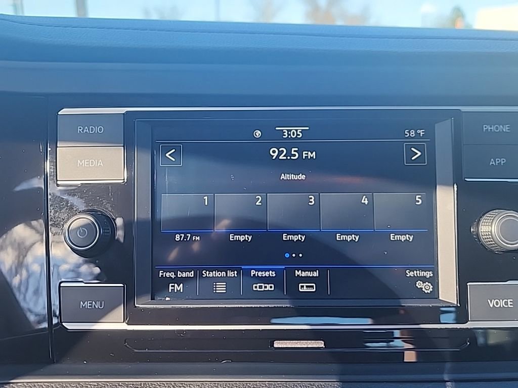 Certified 2023 Volkswagen Jetta S image 18