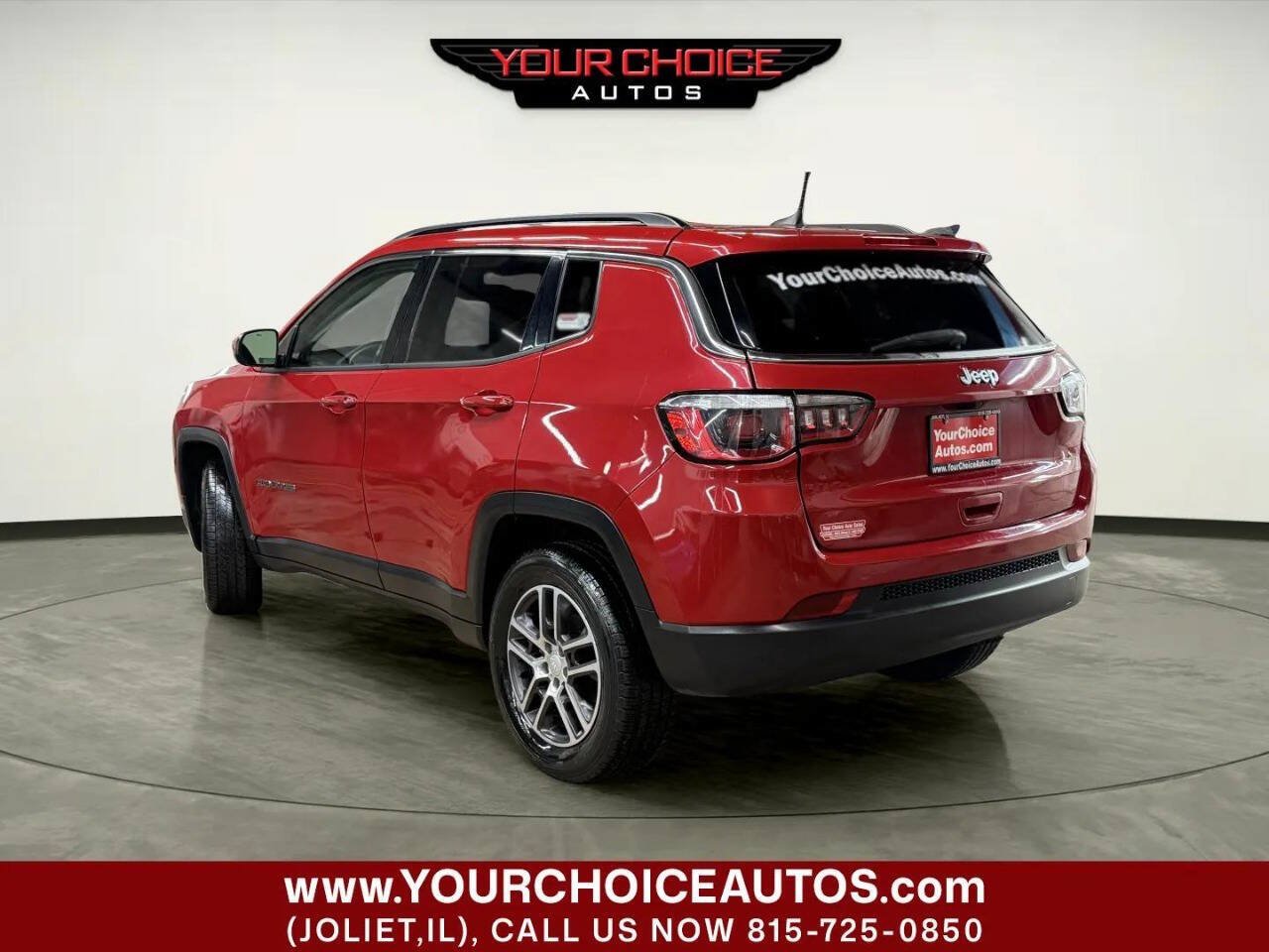 Used 2019 Jeep Compass Latitude AWD/4WD image 3