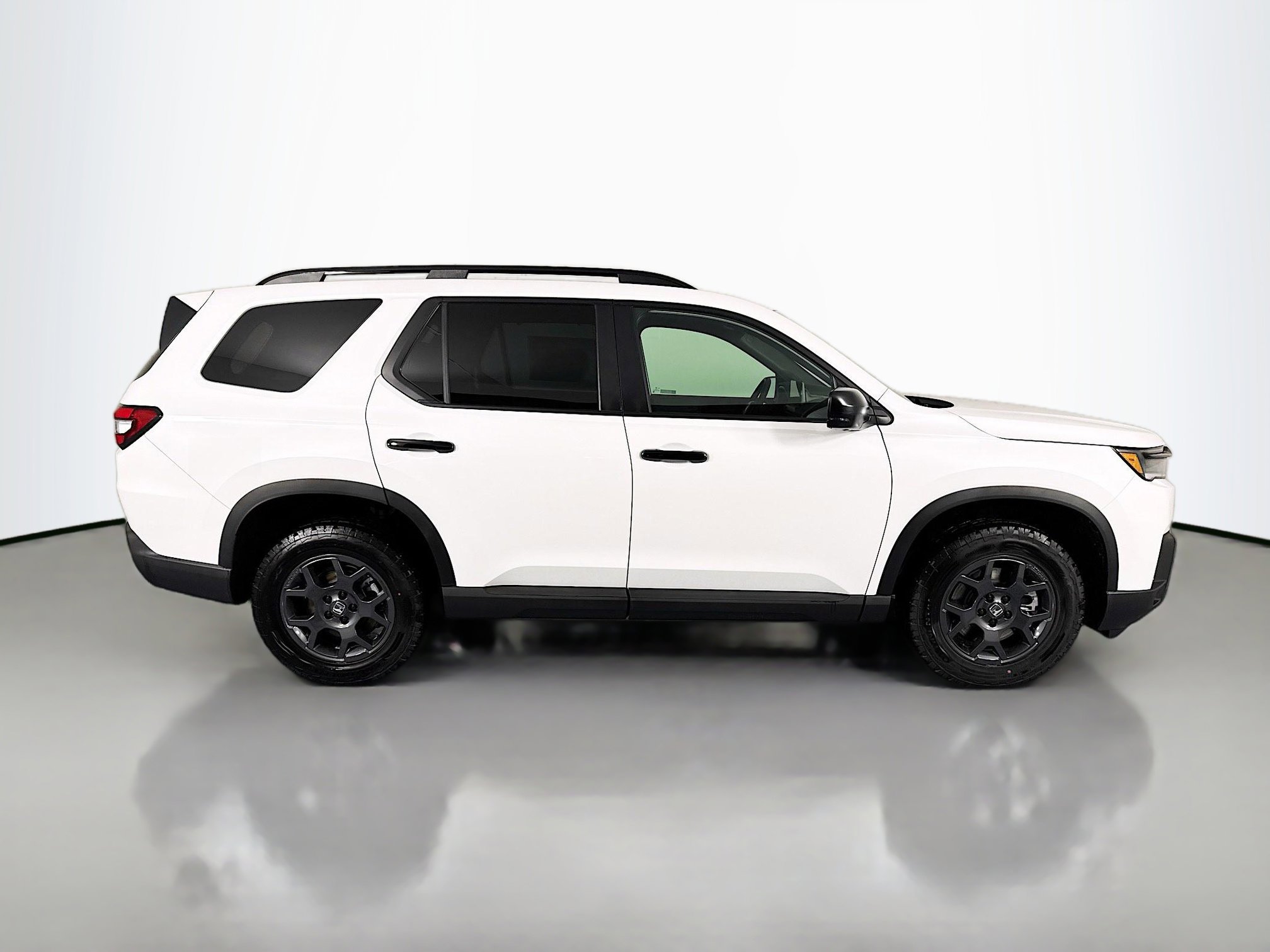 New 2026 Honda Pilot TrailSport image 4