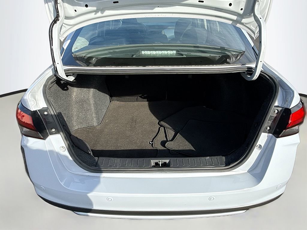 Used 2024 Nissan Versa SV w/ Trunk Package image 12