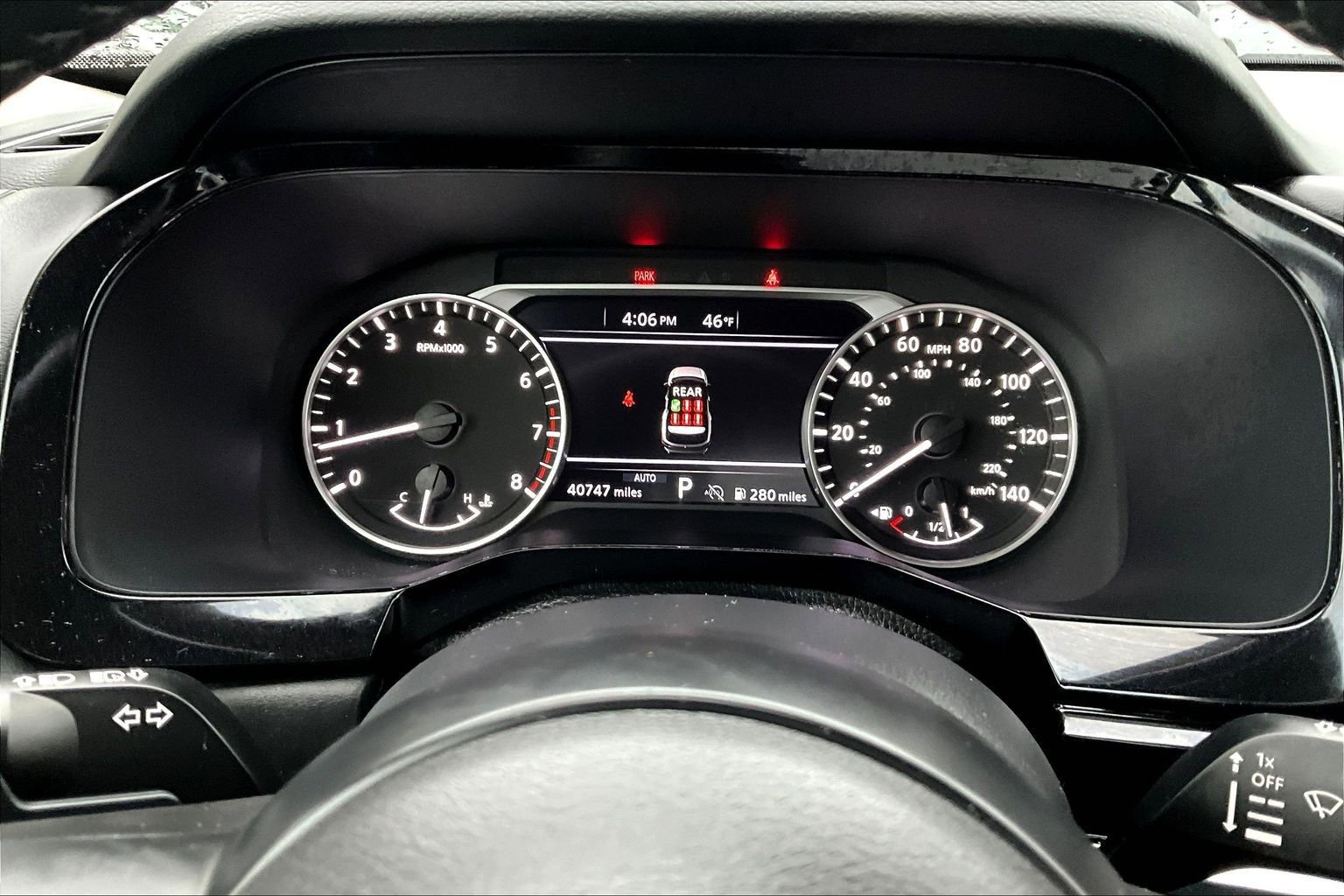 Used 2024 Nissan Pathfinder SV image 12