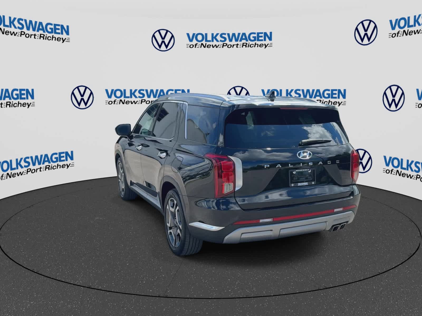 Used 2023 Hyundai Palisade Limited FWD image 8