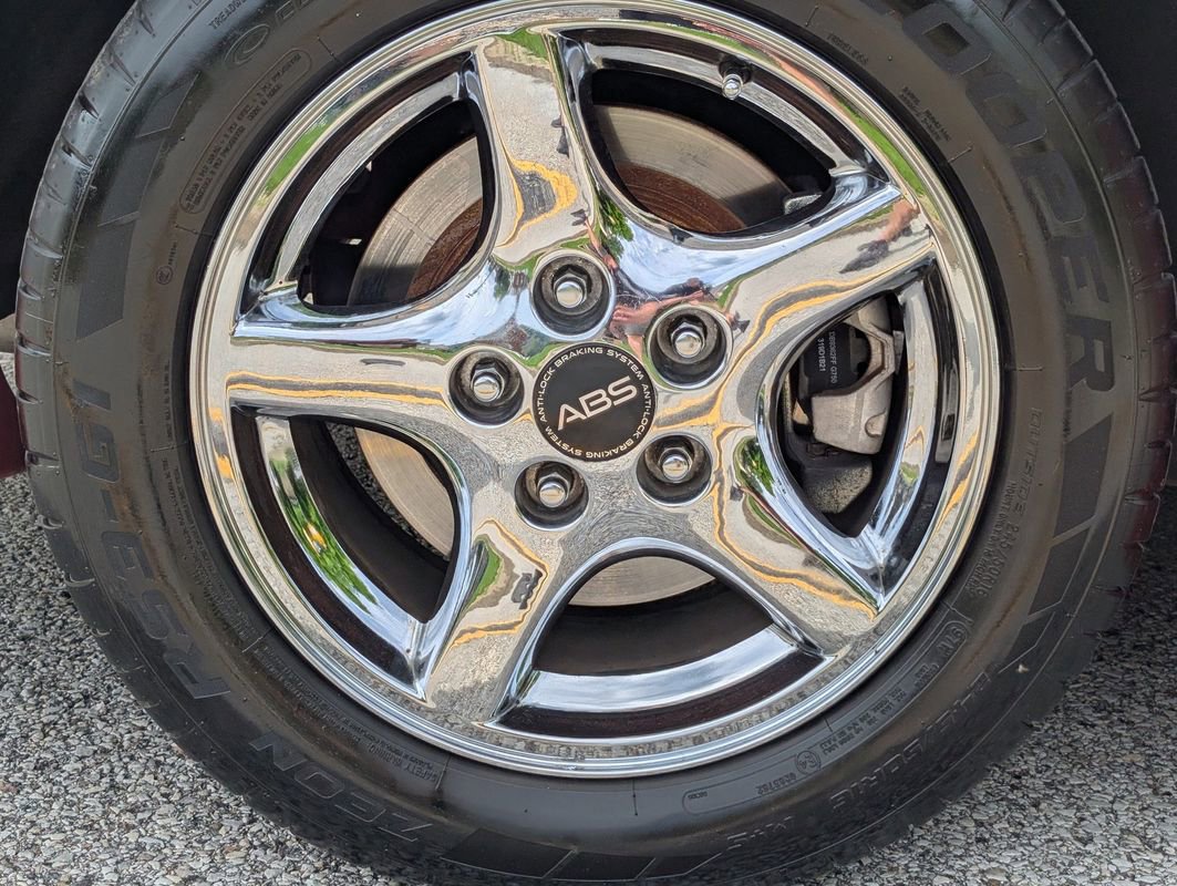 Used 1999 Pontiac Firebird Formula w/ Security Pkg RWD image 37