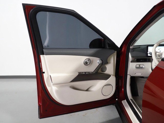 Used 2024 Genesis GV60 Advanced image 64