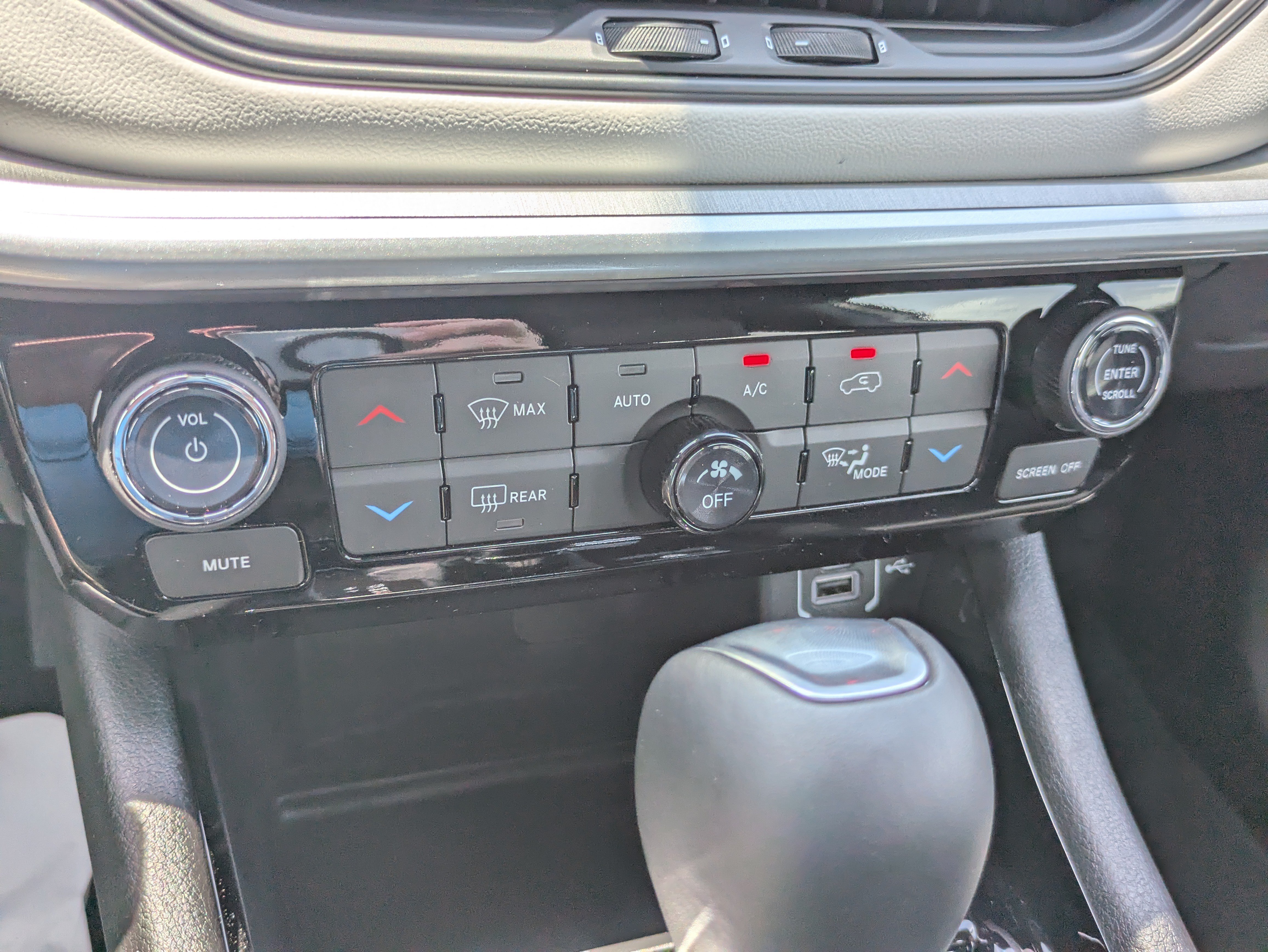 New 2026 Jeep Compass Limited AWD/4WD image 18