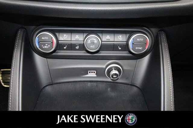 Used 2022 Alfa Romeo Stelvio Sprint image 20