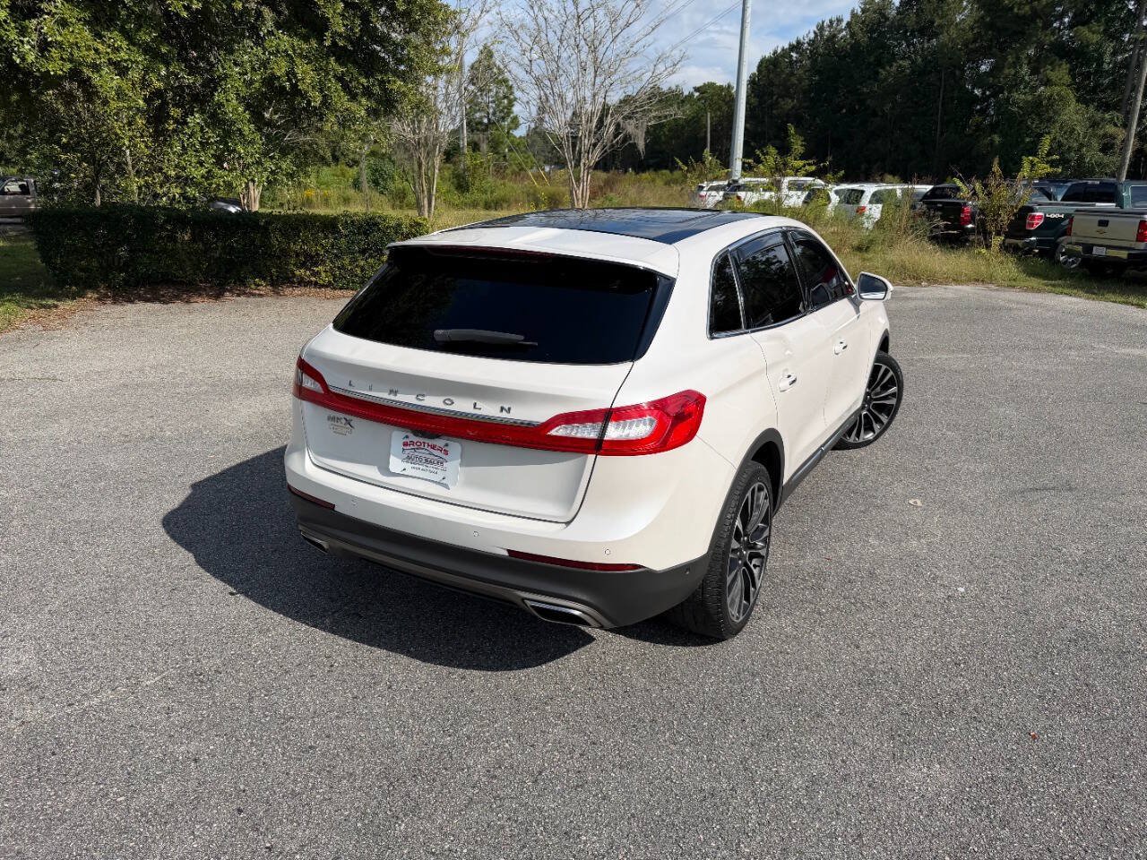 Used 2016 Lincoln MKX Reserve w/ Technology Package FWD image 6