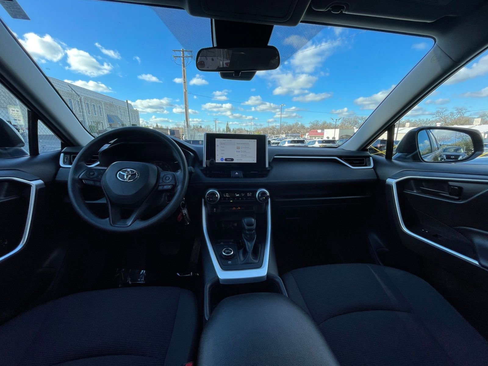 Used 2025 Toyota RAV4 LE image 32