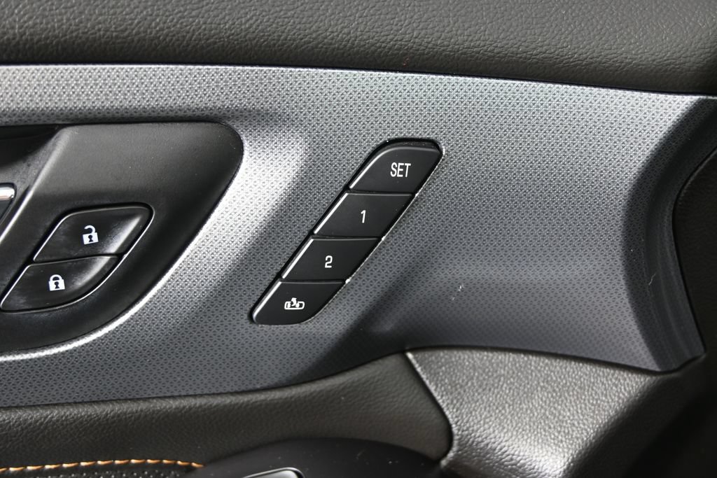 Used 2019 Chevrolet Traverse Premier w/ Redline Edition AWD/4WD image 21