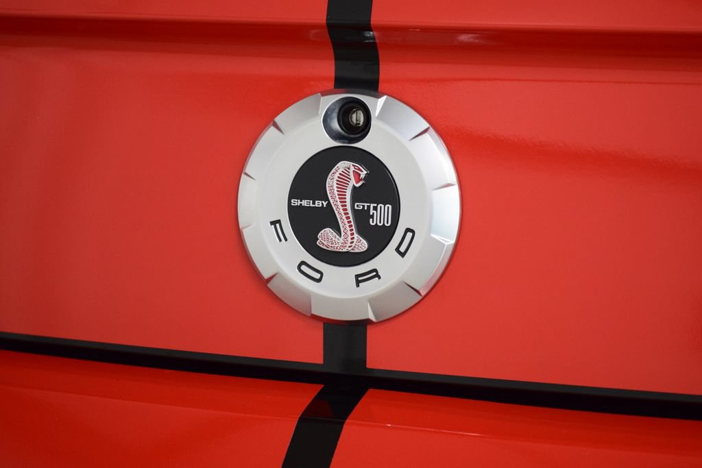 Used 2009 Ford Mustang Shelby GT500 RWD image 26