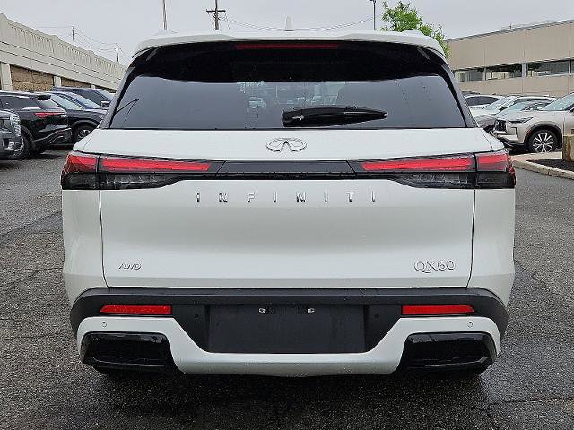Certified 2023 INFINITI QX60 Luxe w/ Performance Audio Package image 5