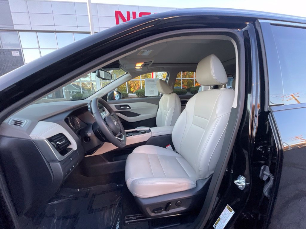 Certified 2023 Nissan Rogue SL w/ SL Premium Package AWD/4WD image 10