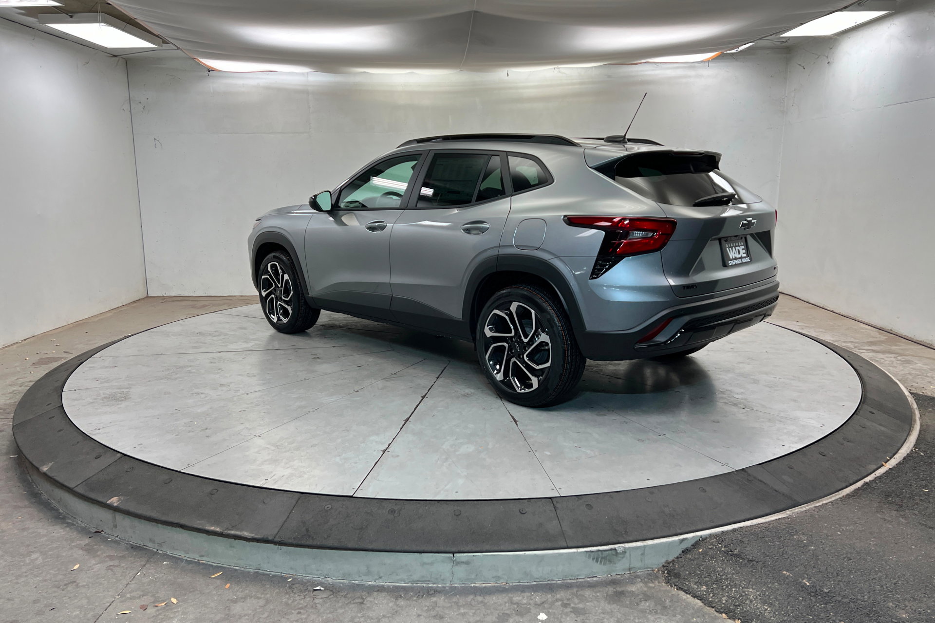 New 2026 Chevrolet Trax RS w/ Sunroof Package image 3