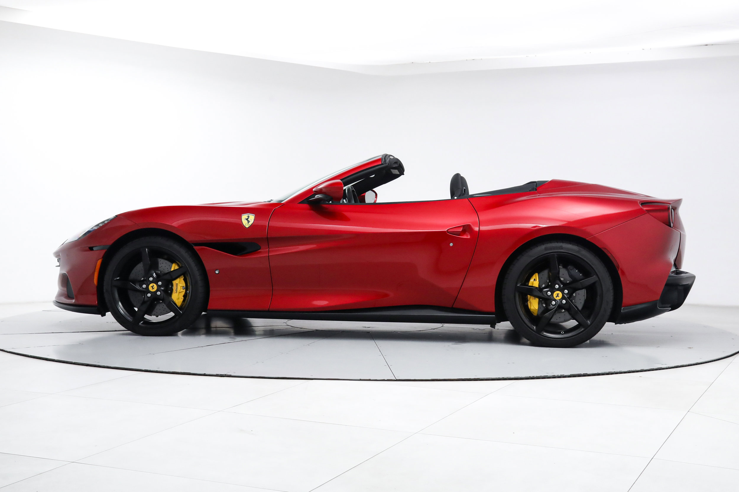 Certified 2023 Ferrari Portofino M RWD image 4
