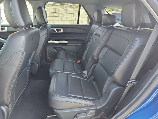 Used 2022 Ford Explorer XLT w/ Equipment Group 202A image 15