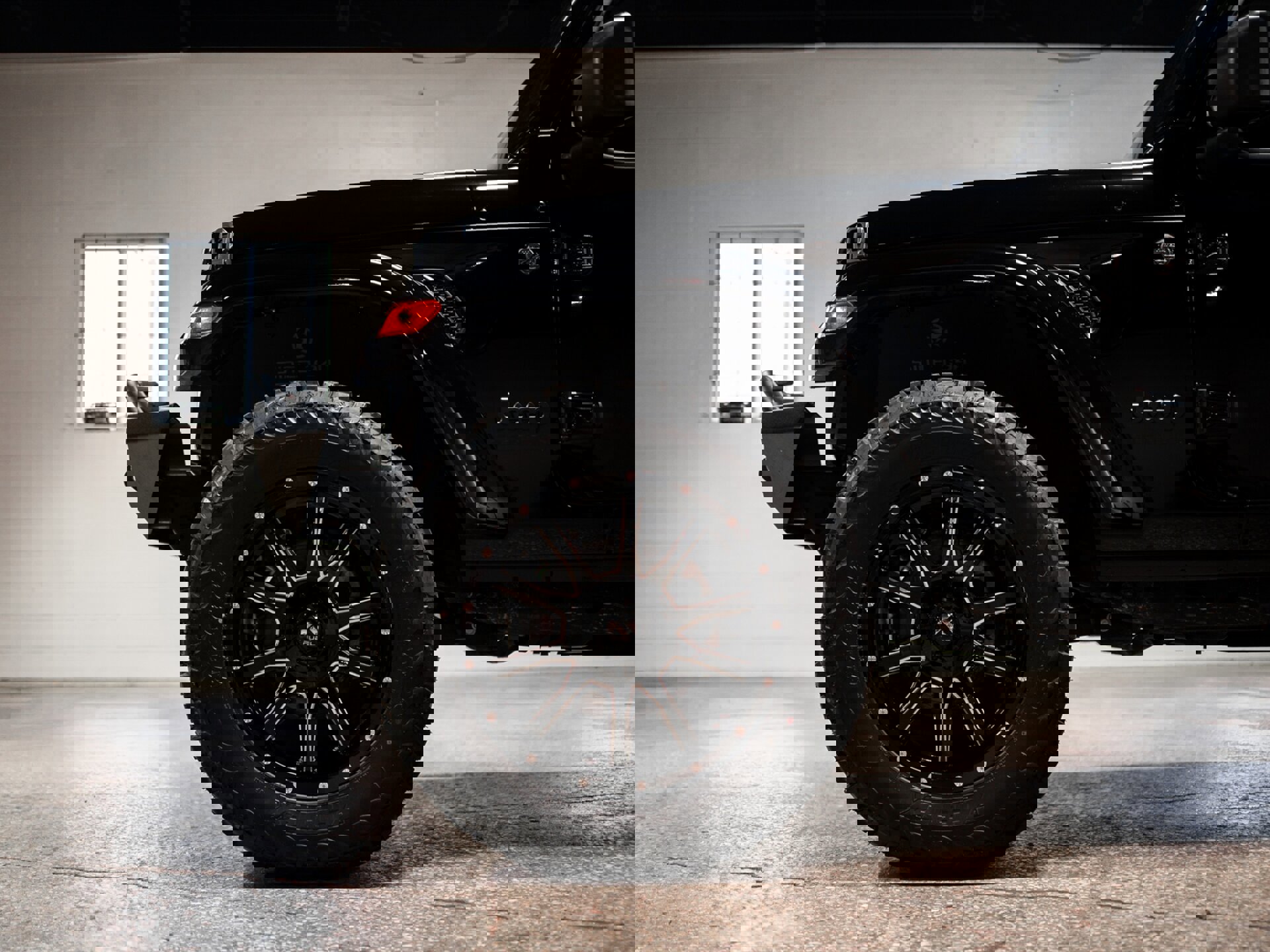 Used 2022 Jeep Gladiator Sport image 16