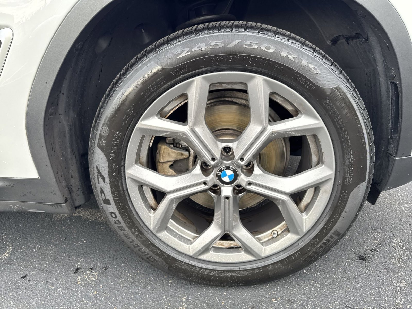 Used 2024 BMW X3 xDrive30i w/ Premium Package image 2