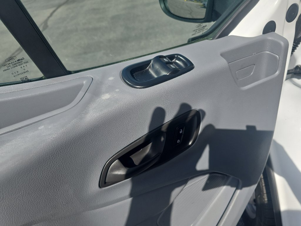 Used 2016 Ford Transit 250 Base image 21