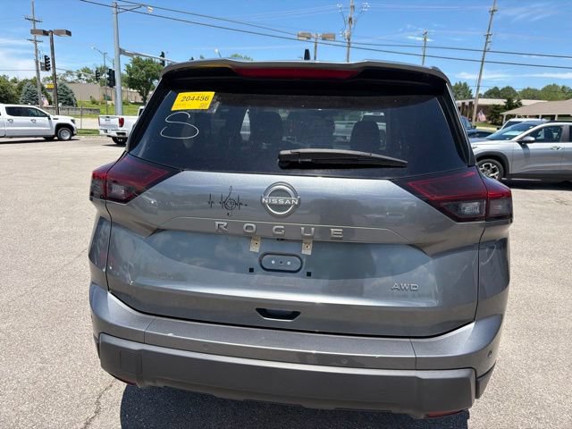 Used 2024 Nissan Rogue S AWD/4WD image 19