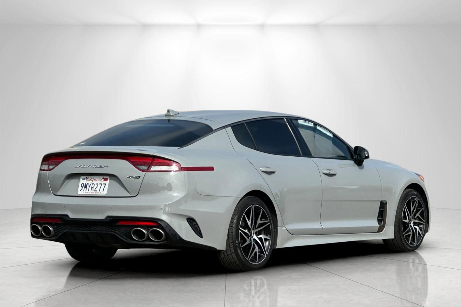 Used 2022 Kia Stinger GT-Line image 3