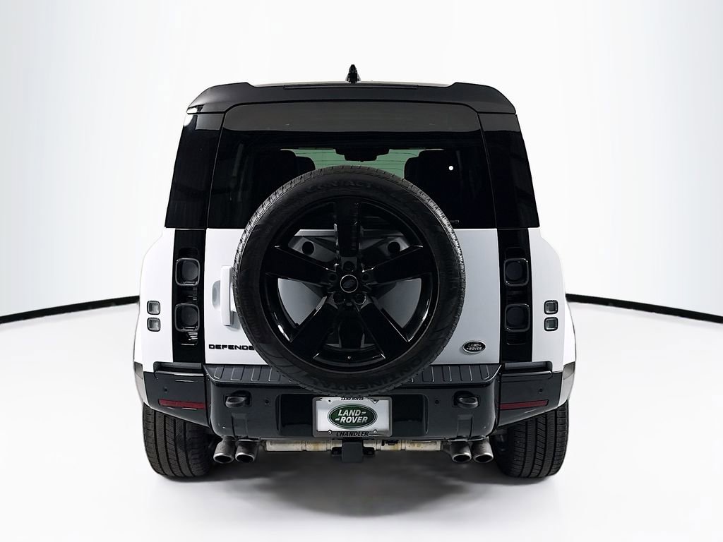 Used 2023 Land Rover Defender 110 V8 AWD/4WD image 6