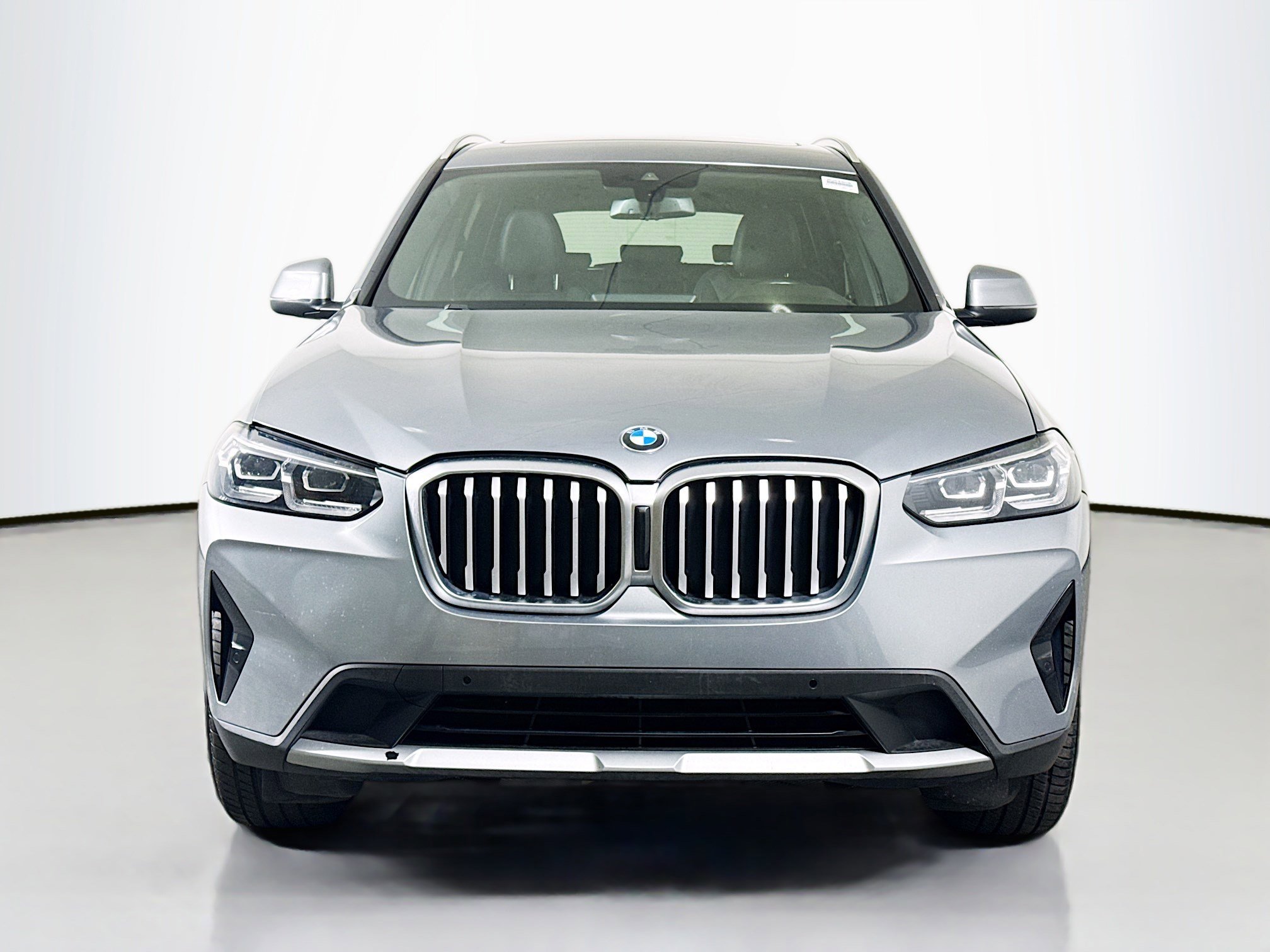 Used 2024 BMW X3 xDrive30i image 2